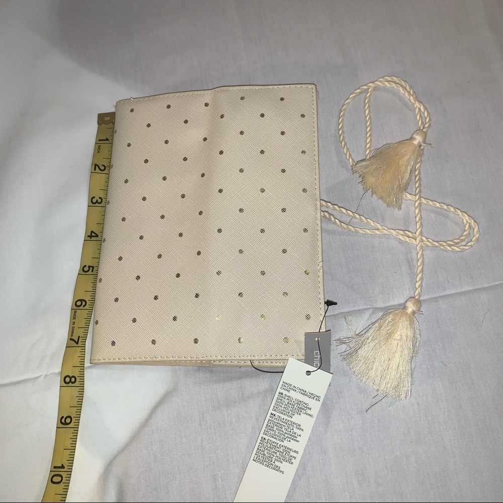 CHICO’S NWT Jewelry Roll Travel Case Ivory with Tassels